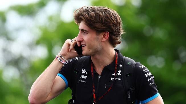 Jack Doohan je velký profesionál. V F1 si zaslouží šanci, říká Damon Hill