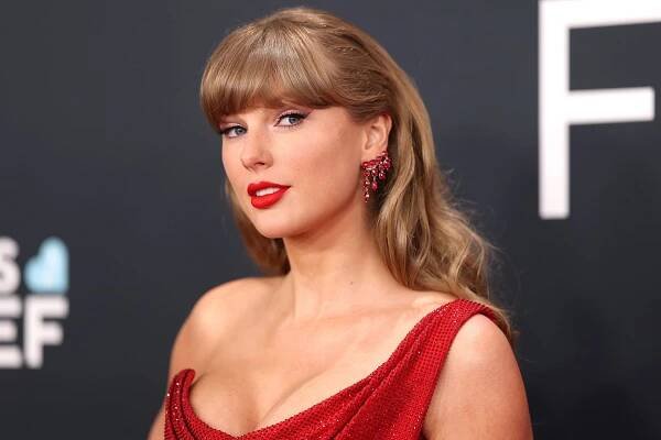 Taylor Swift buys back rights to her masters and reveals Rep TV plans