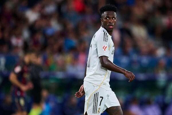 Vinícius proti Levante opět ukázal kvalitu. Real však nevylučuje jeho odchod