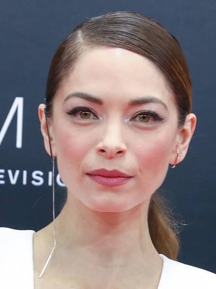 Kristin Kreuk - Actress