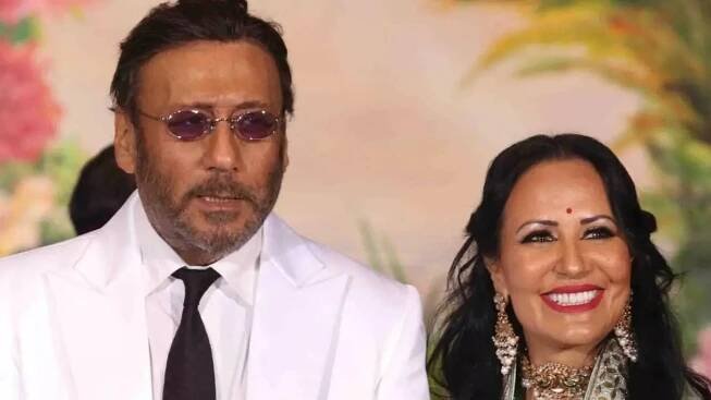 Jackie Shroff says his wife Ayesha was an Air Vice Marshal's daughter, stayed with him in chawl, queued in line to go to washroom: 'She sold her house to get me a house'