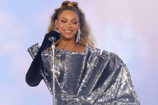 Beyoncé Chooses Crowd Member's Wedding Song at Renaissance World Tour Show
