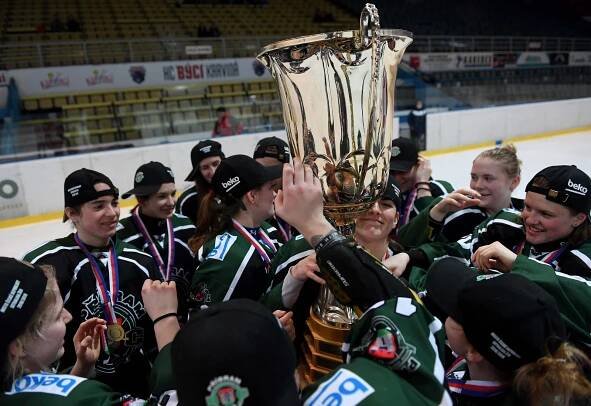 Příbramské hokejistky usedly zaslouženě na extraligový trůn