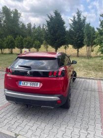 Bazar: prodej Peugeot 3008 SUV 1.2 benzín manuál, ojeté, nafta, rok 2018, barva červená - Portál řidiče