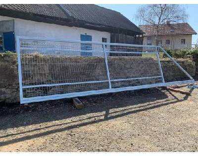 Posuvná samonosná brána 6m, 3D pletivo - zinkovaná, průjezd max. 4,2m (Brána samonosná zinkovaná - výplň 3D pletivo)
