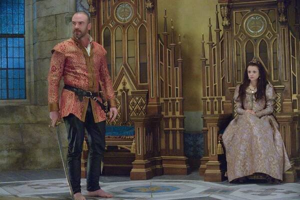 Království - Příšery - Z filmu - Alan Van Sprang, Kathryn Prescott