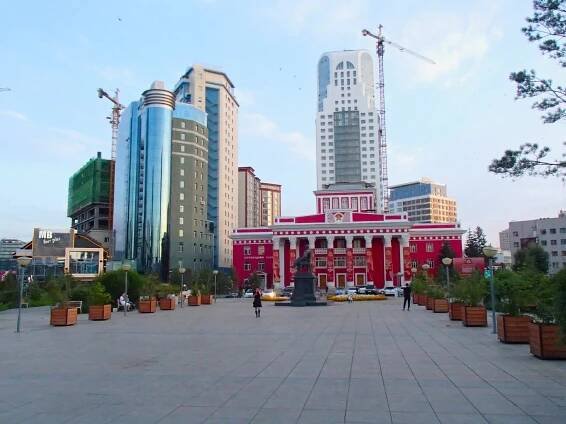 Ulaanbaatar – Světem tam a zpět