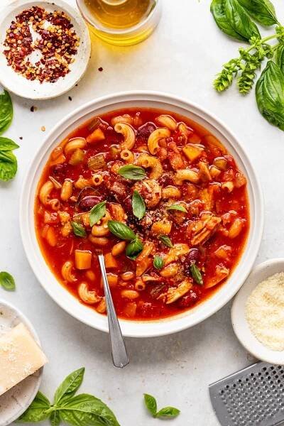 Chicken Minestrone Soup (Easy & Hearty!)