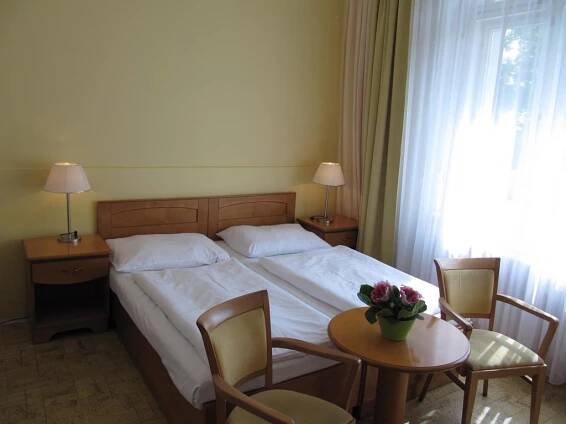 Pension Jana / Domov Mládeže v Praze | Praha Vinohrady Pension Jana / Domov Mládeže