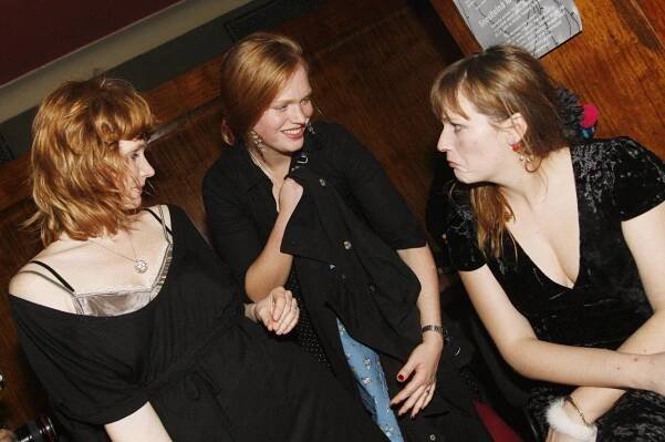Foto k tématům Ester Geislerová, Aňa Geislerová, Lenka Geislerová