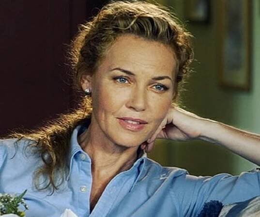 Connie Nielsen Biography - Facts, Childhood, Family Life & Achievements