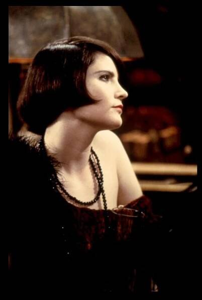 Jennifer Jason Leigh