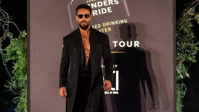 Tiger Shroff and Manushi Chhillar stun at Tarun Tahiliani's couture masterclass