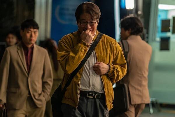Na Netflix míří nový thriller říznutý černou komedií. Dívka s maskou ukáže krvavé scény a odhalí mnoho tajemství - Netflixer