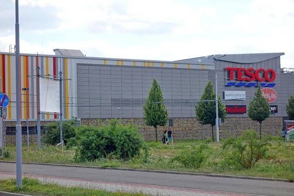 Tesco foto 3