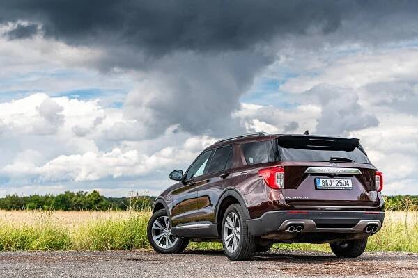 Ford Explorer 3.0 V6 EcoBoost Hybrid: Hodně potentní hybrid - roadblog.cz