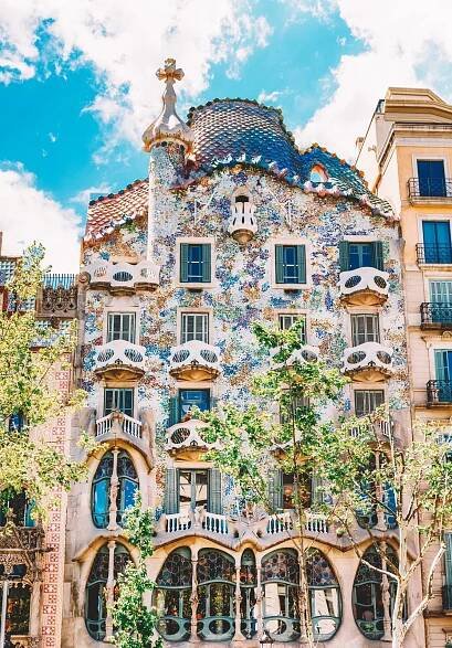La Pedrera Casa Mila 1905 10 Barcelona Spain Antoni G - vrogue.co