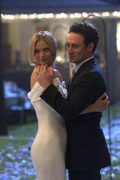Myšlenky zločince - Útěk - Z filmu - A.J. Cook, Josh Stewart