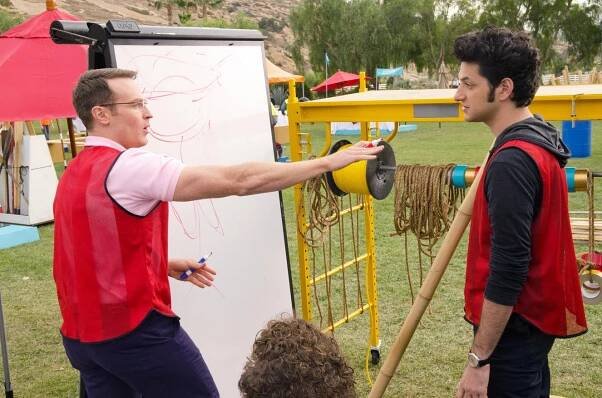 Profesionální lháři - Rodinné hodnoty - Z filmu - Josh Lawson, Ben Schwartz