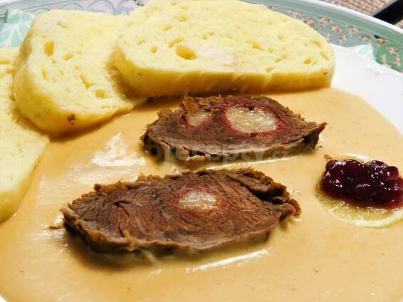 Dobrá svíčková na smetaně - fotografie receptu - TopRecepty.cz