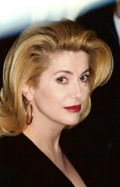Foto k tématu Catherine Deneuve – stránka 19