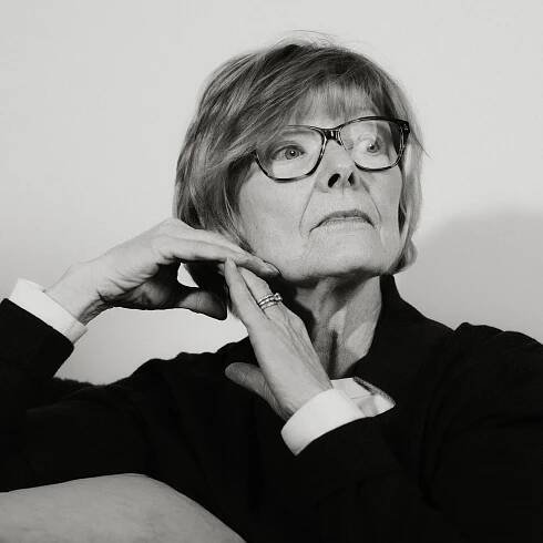 Jane Curtin Is Playing It Straight