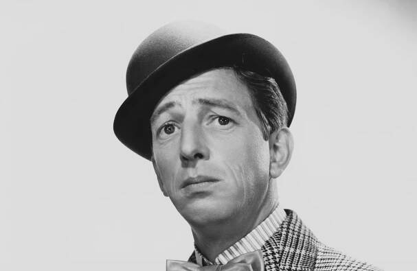 RAY BOLGER: A COMEDIAN WHO DANCED