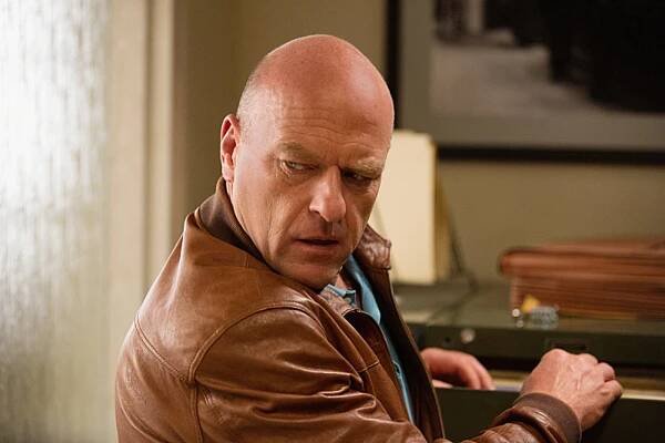 Pod kupolí - Počátek - Z filmu - Dean Norris