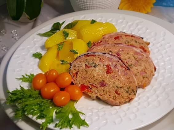 Šlehaná sekaná se zeleninou a smetanou Rama - fotografie receptu - TopRecepty.cz