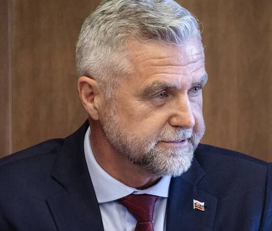 VIDEO/TIBOR GAŠPAR: EÚ ŤAHÁ ZA KRATŠÍ KONIEC, DOHODA O CLÁCH JE VYDIERAČSKÁ, SLÚŽI ZBROJÁRSKYM KŠEFTOM