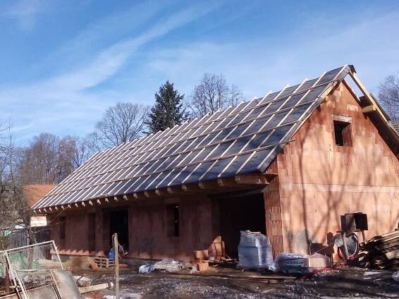 Skrýšov citlivě řešená novostavba – Stapos.eu