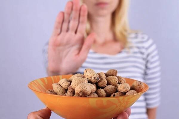 koncept alergie na arašídy - food allergies - stock snímky, obrázky a fotky