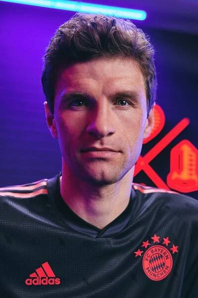 Thomas Müller x Adidas - NILS SCHWARZ PHOTOGRAPHY