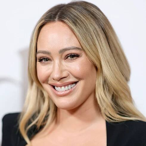 Hilary Duff Expressed Her Cat Lady Pride With the Cutest Hair Clip — See Photo