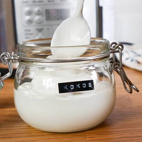 Domácí kokosový jogurt | Sage