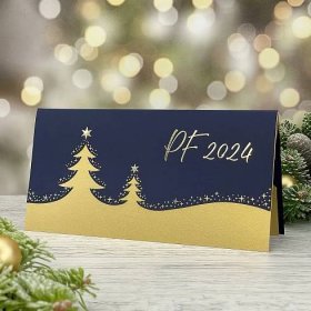Novoroční–vánoční přání s motivem dvou vánočních stromů na zasněženém horizontu, otevírací, formát 200 × 100 mm.