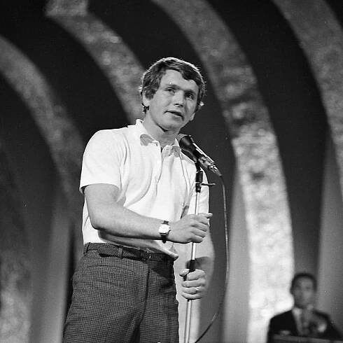 Zpívající tělocvikář (64) se nenechal zlomit ani rakovinou. Idol dívek a dam rozdával radost až do konce