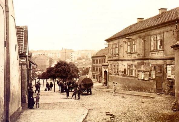 Starý Břevnov musel ustoupit sídlišti pro komunistické prominenty. Lidé mu dodnes říkají Obušek
