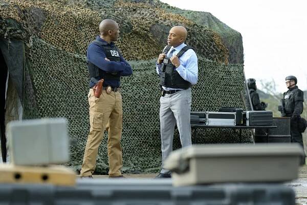 J. August Richards, James Lesure - The Rookie: Feds - Payback - Z filmu