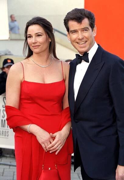 Keely Shaye Smith and Pierce Brosnan attend the 51St Bafta British Academy Film Awards on April 11, 1999 | Source: Getty Images
