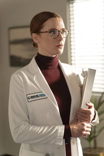 Bridget Regan - Záchranáři L. A. - Sick Day - Z filmu