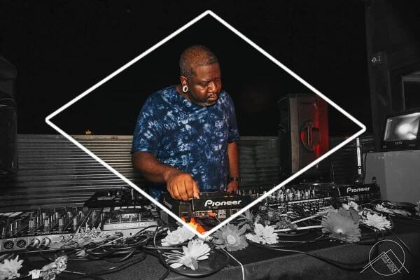 Gallery - 2021 - The DJ Sessions