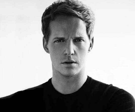 Chris Geere Biography – Facts, Childhood, Family Life, Achievements