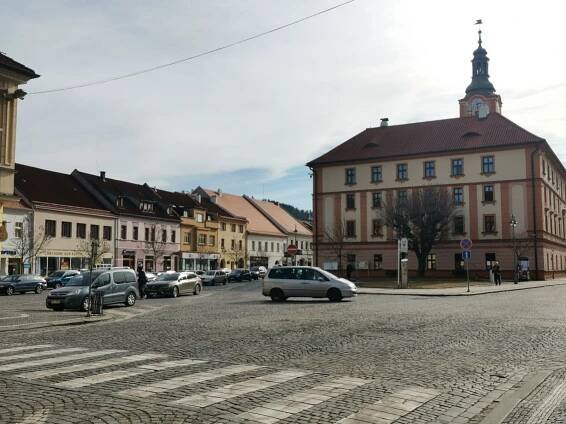 Prodej obchodní budovy v centru města Sušice, Šumava
