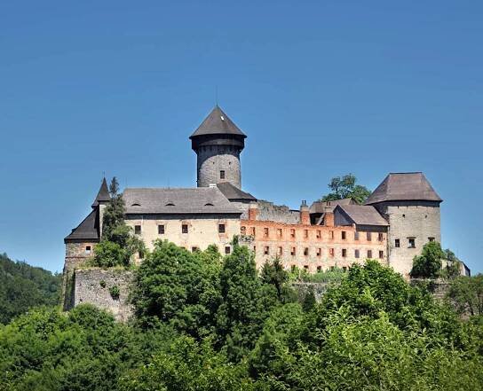 květen: Hrad Sovinec © Foto: Bořivoj Kubala