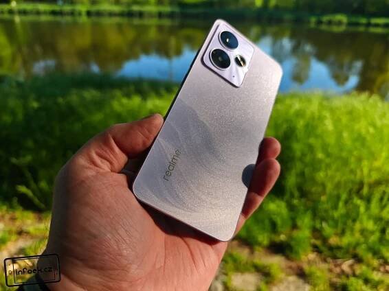 Recenze realme 14T 5G - zvýšená odolnost IP69 a 6000 mAh pod 7 tisíc Kč | Infoek.cz