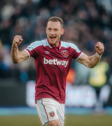 Bournemouth zachránil bod za minutu dvanáct! Na remíze pro West Ham se podíleli i oba Češi