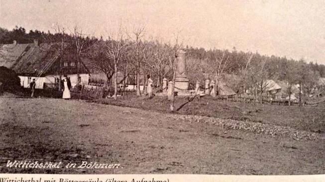 Historické fotografie a pohledy.