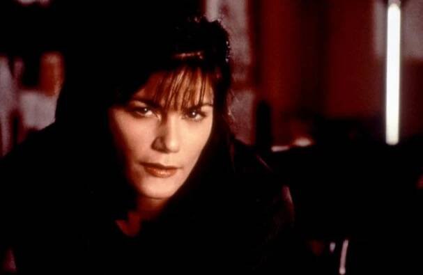 V labyrintu smrti - Z filmu - Linda Fiorentino