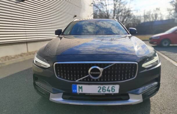 Volvo V90, CrossCountry C0 D5 Pro AWD - AUTA Olomouc